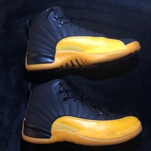 JORDAN 12 UNIVERSITY GOLD SIZE 10.5